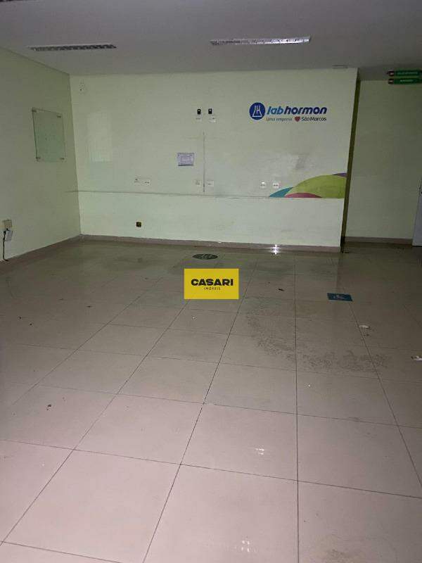 Salão para aluguel no Bangú: 