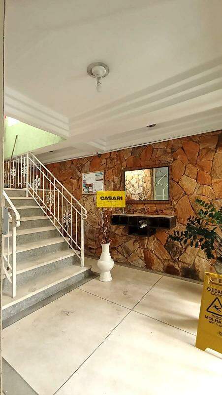 Apartamento para à venda no bairro Rudge Ramos, São Bernardo do Campo - Casari Imóveis: Hall de entrada