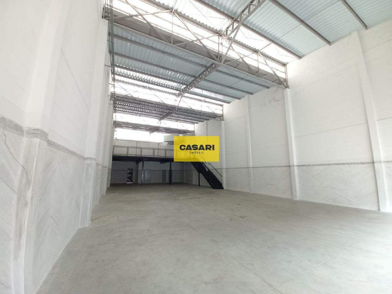 Galpão para para aluguel no bairro Serraria, Diadema - Casari Imóveis: 