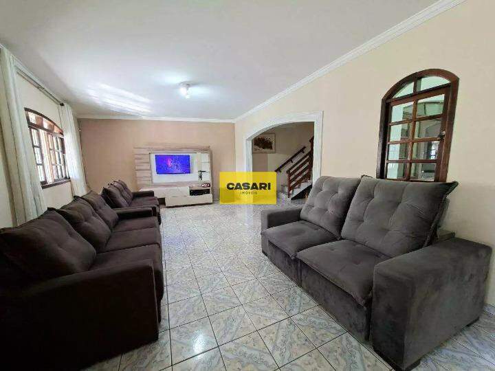 Sobrado para à venda no bairro Nova Petrópolis, São Bernardo do Campo - Casari Imóveis: 
