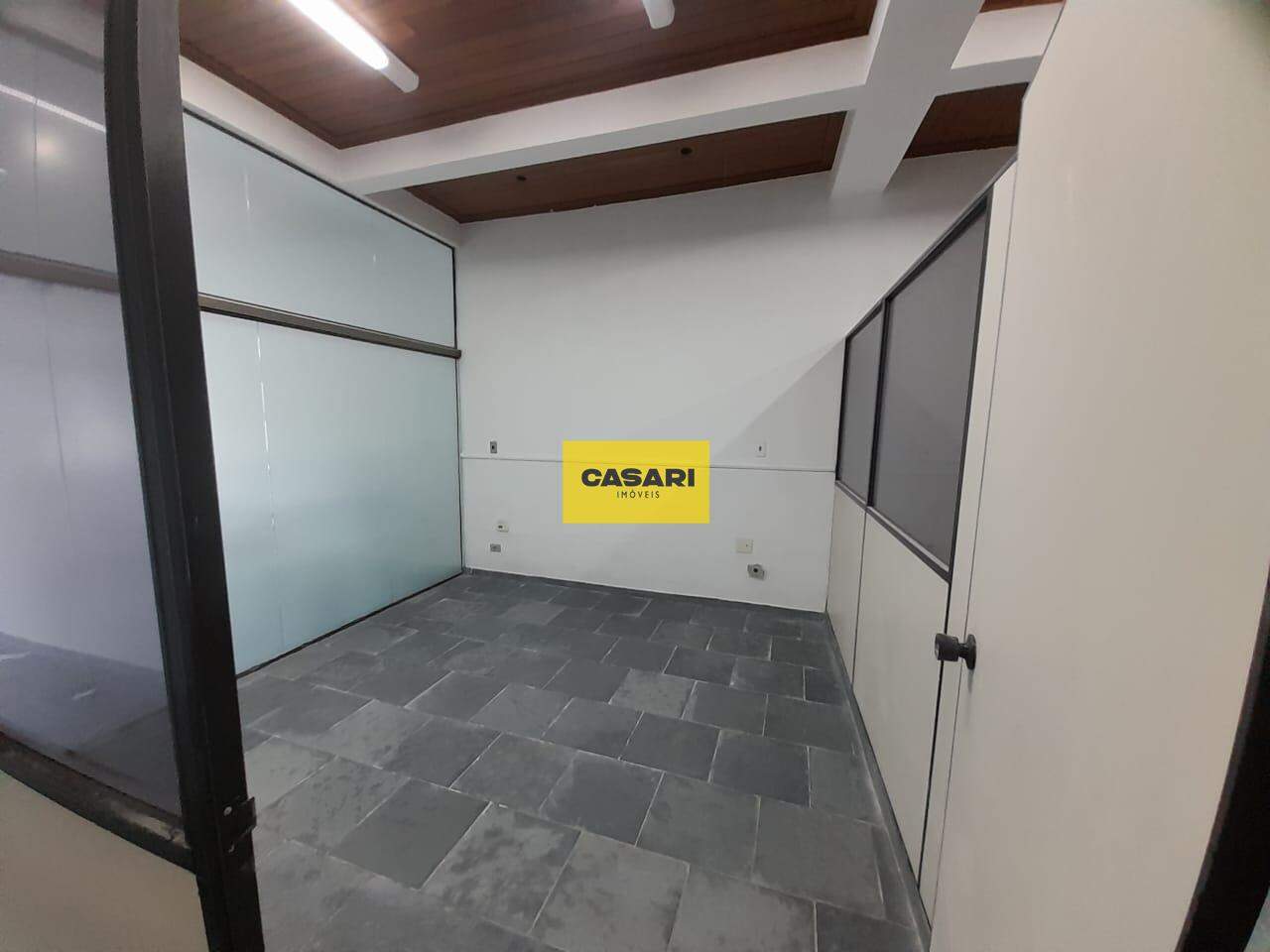 Prédio para aluguel no Centro: 