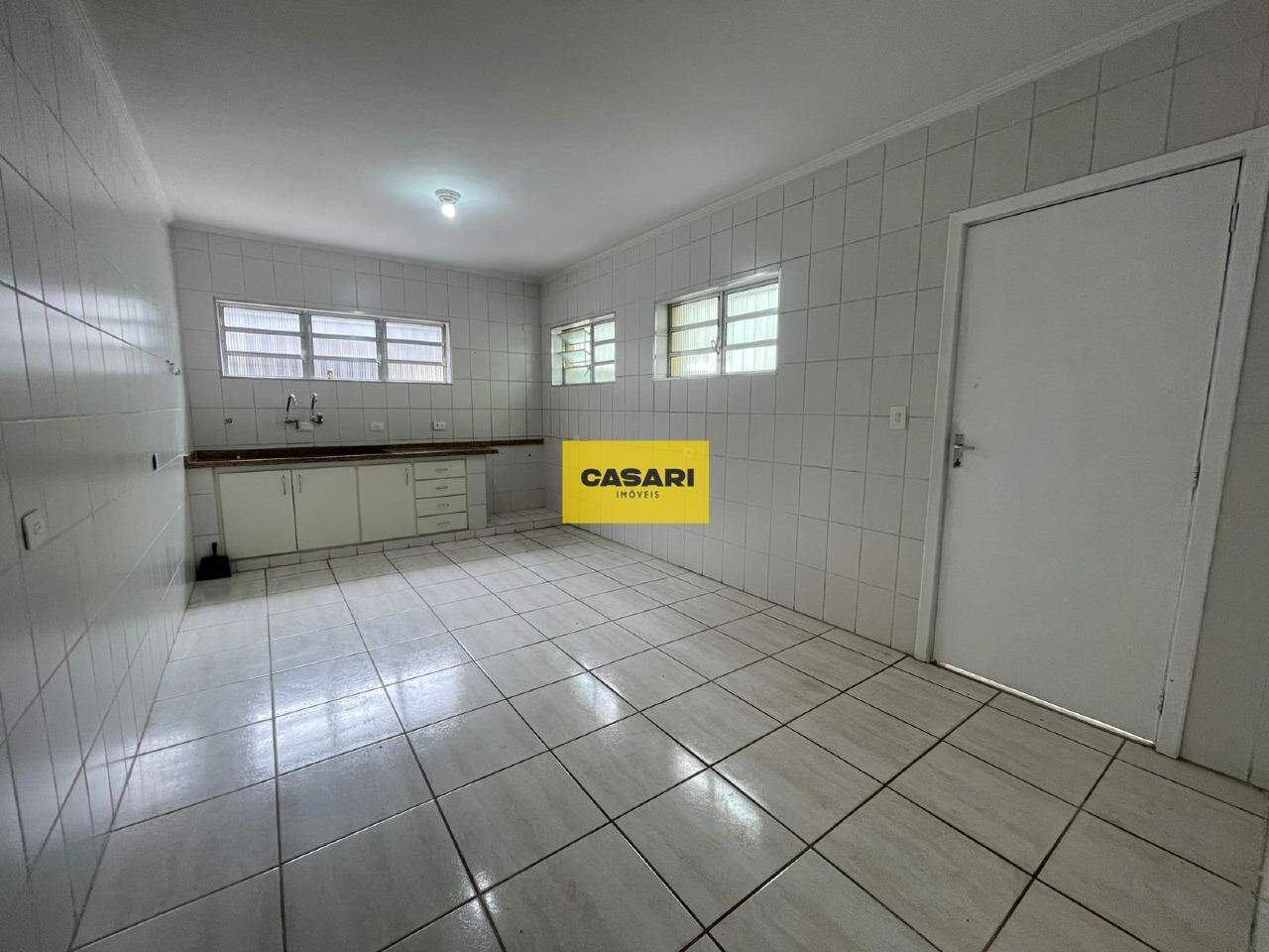 Sobrado para para aluguel no bairro Anchieta, São Bernardo do Campo - Casari Imóveis: 