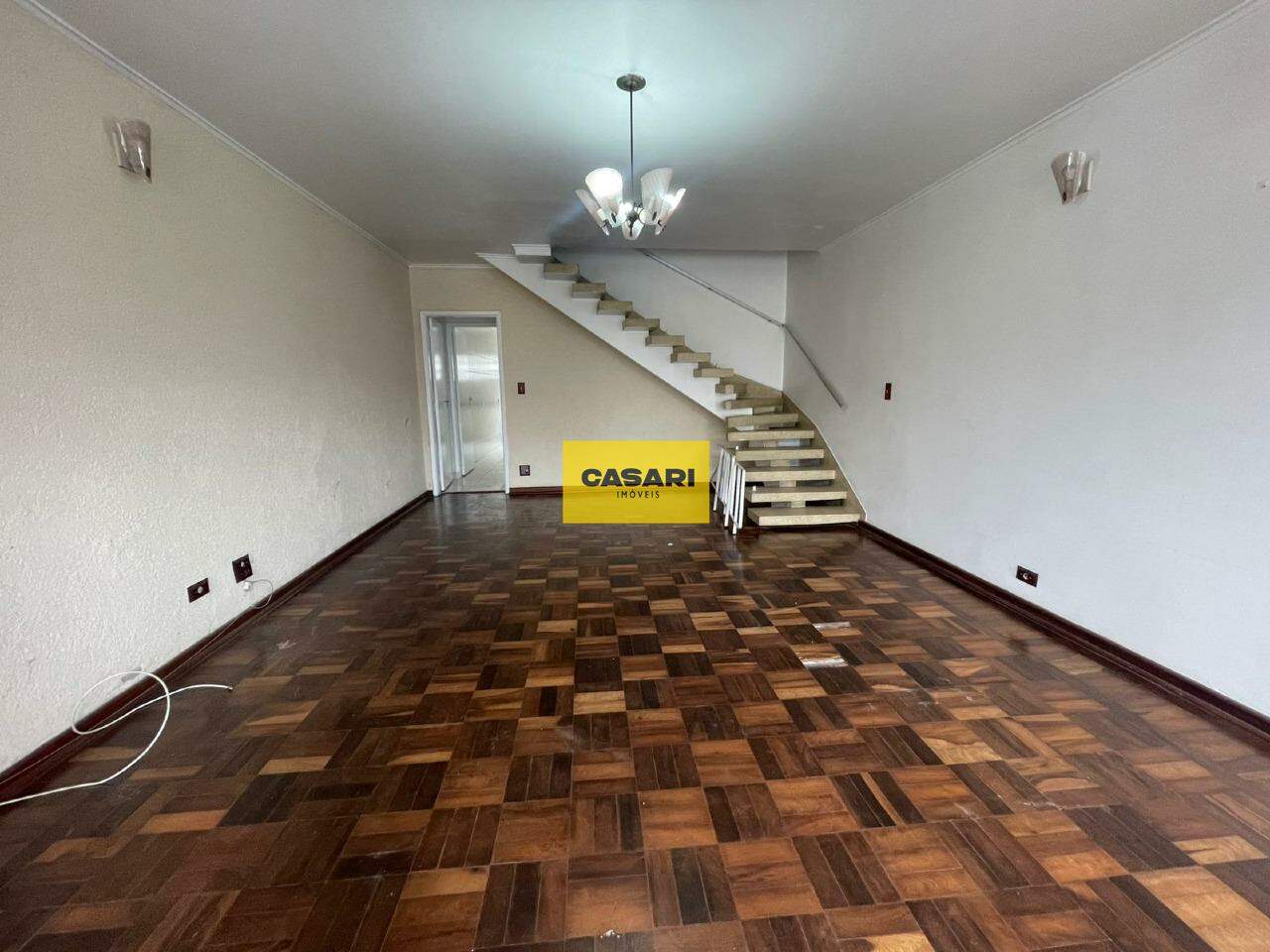 Sobrado para para aluguel no bairro Anchieta, São Bernardo do Campo - Casari Imóveis: 
