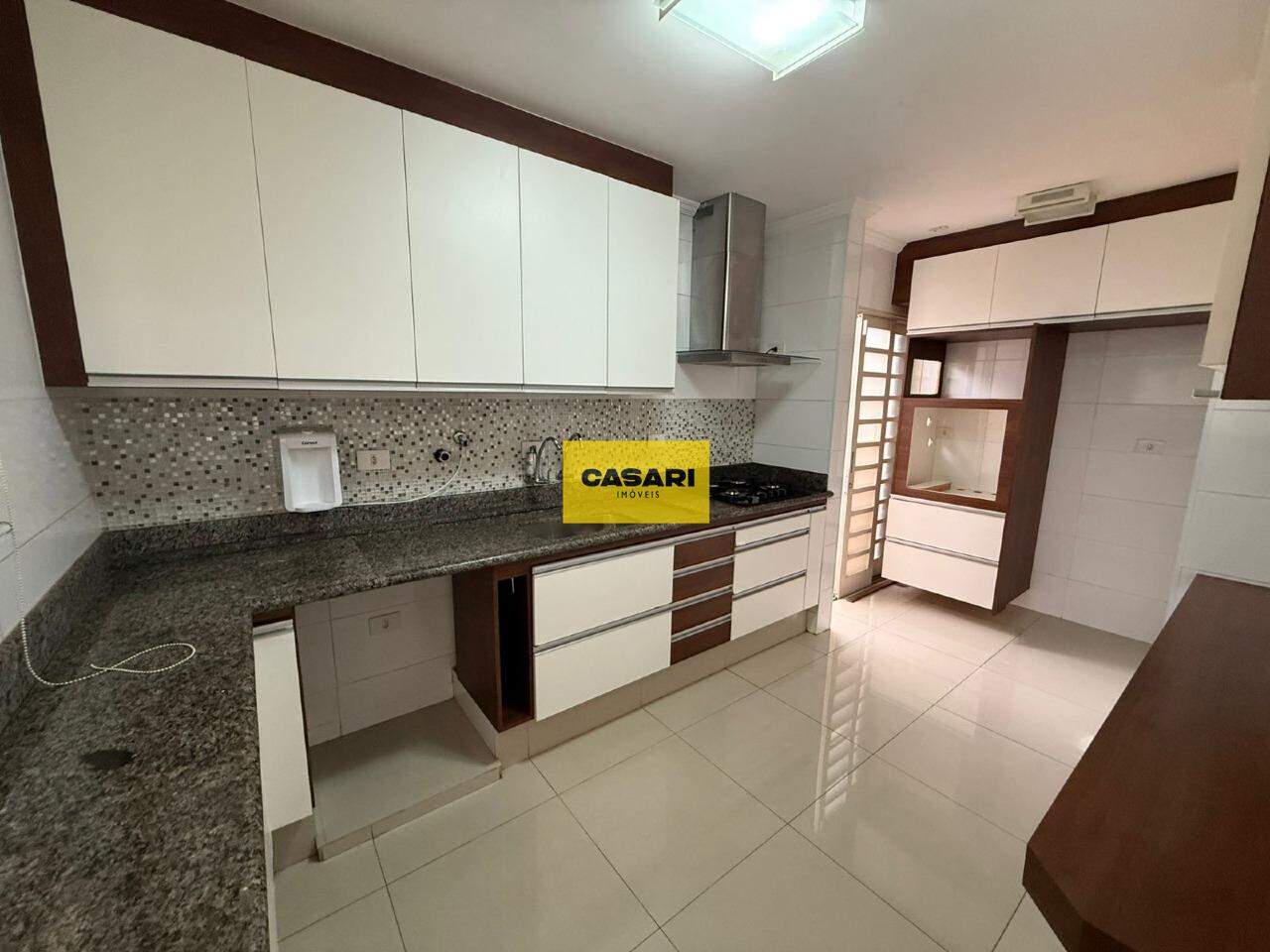 Sobrado para à venda no bairro Demarchi, São Bernardo do Campo - Casari Imóveis: 