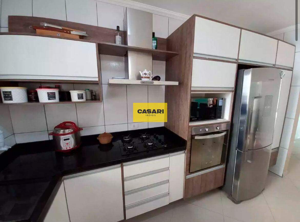 Sobrado para à venda no bairro Vila Linda, Santo André - Casari Imóveis: 