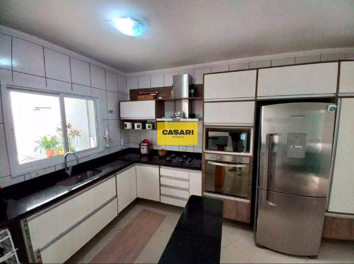 Sobrado para à venda no bairro Vila Linda, Santo André - Casari Imóveis: 