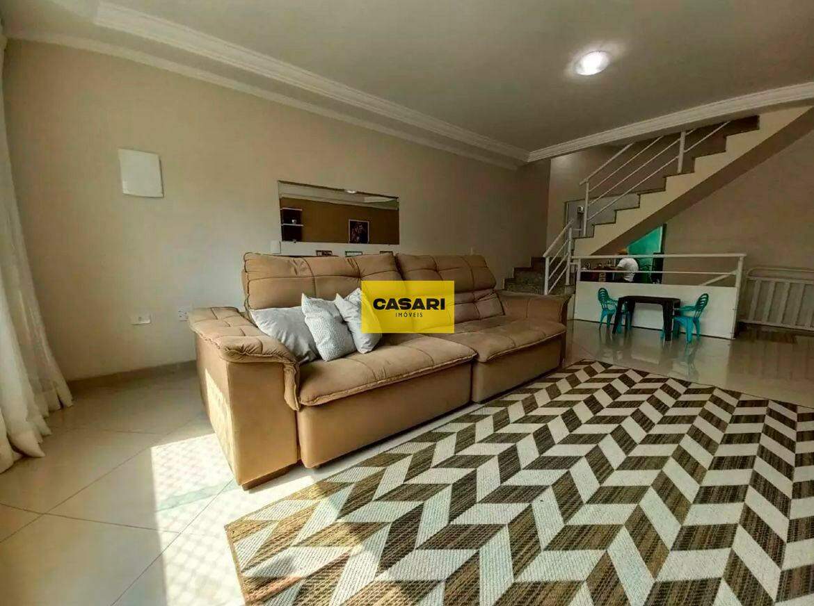Sobrado para à venda no bairro Vila Linda, Santo André - Casari Imóveis: 