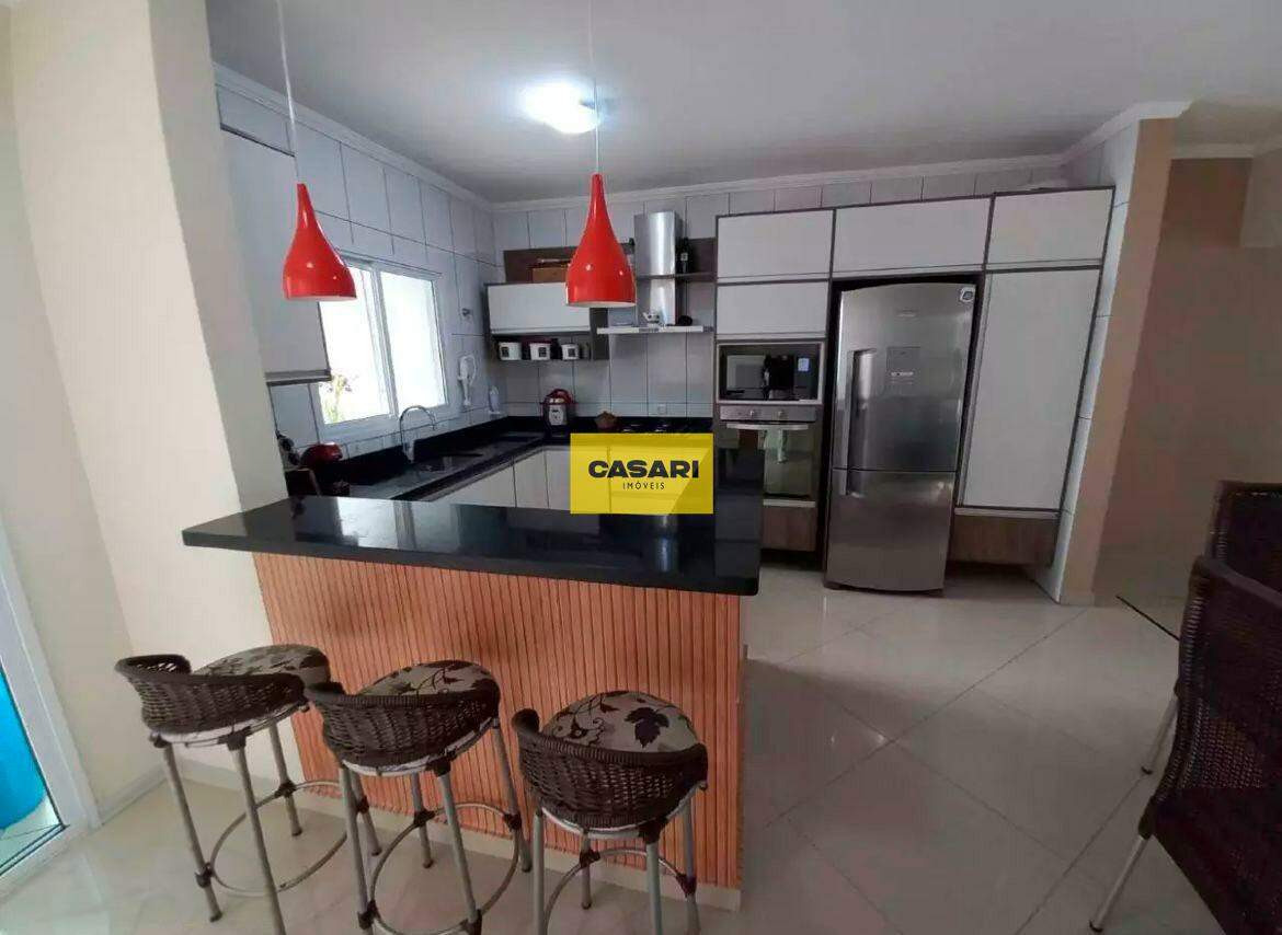 Sobrado para à venda no bairro Vila Linda, Santo André - Casari Imóveis: 