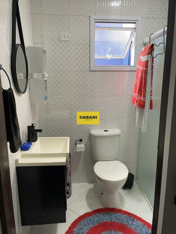 Sobrado à venda no Jardim Santo Antônio: 