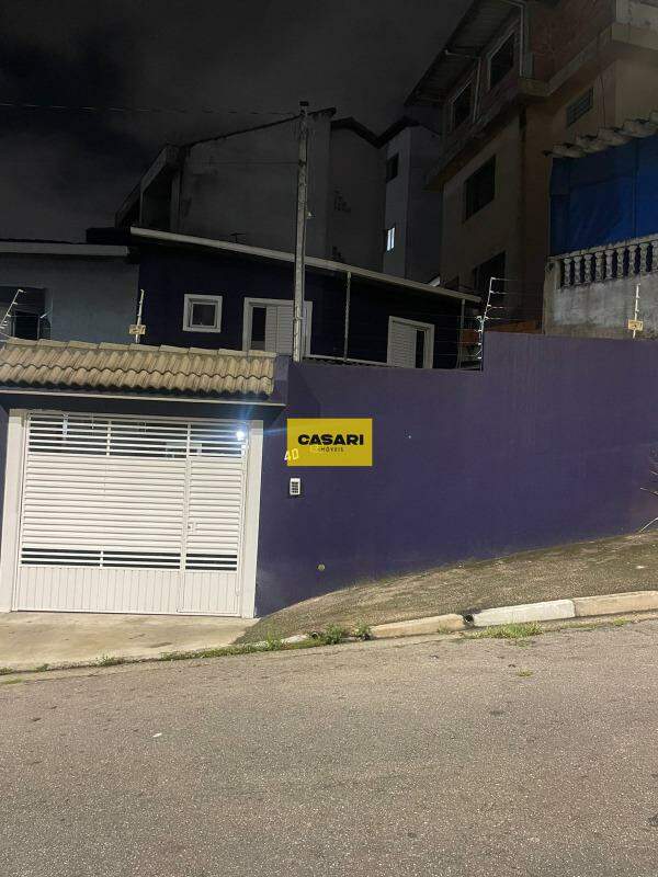 Sobrado à venda no Jardim Santo Antônio: 