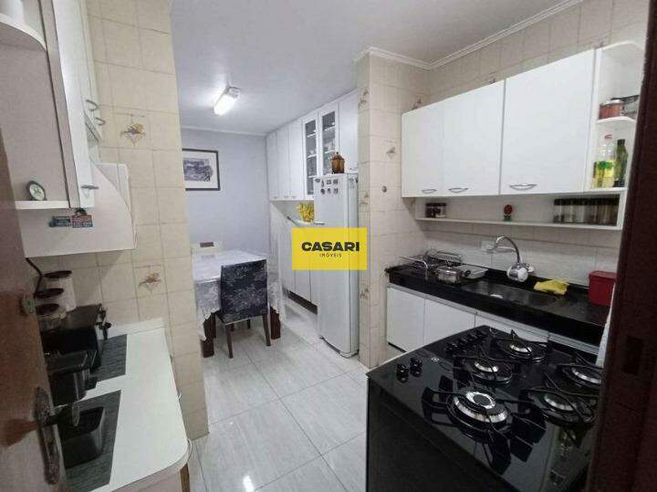 Casa para à venda no bairro Santa Terezinha, São Bernardo do Campo - Casari Imóveis: 
