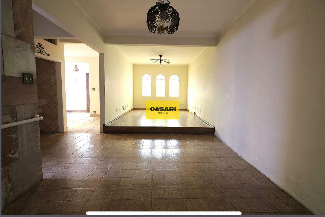 Sobrado para à venda no bairro Vila Alice, Santo André - Casari Imóveis: 