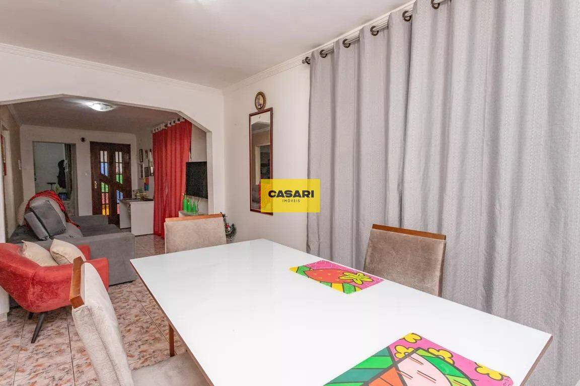 Casa para à venda no bairro Conceição, Diadema - Casari Imóveis: 