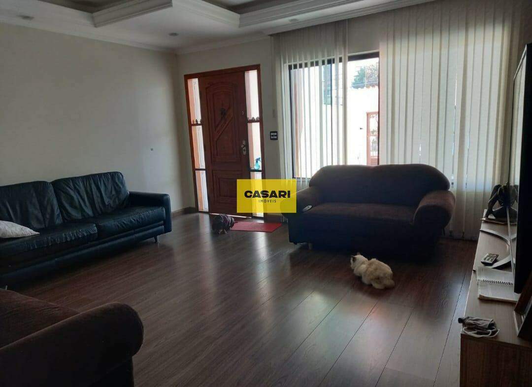 Casa para à venda no bairro Santa Terezinha, São Bernardo do Campo - Casari Imóveis: 