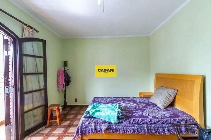 Sobrado à venda no Alves Dias: 