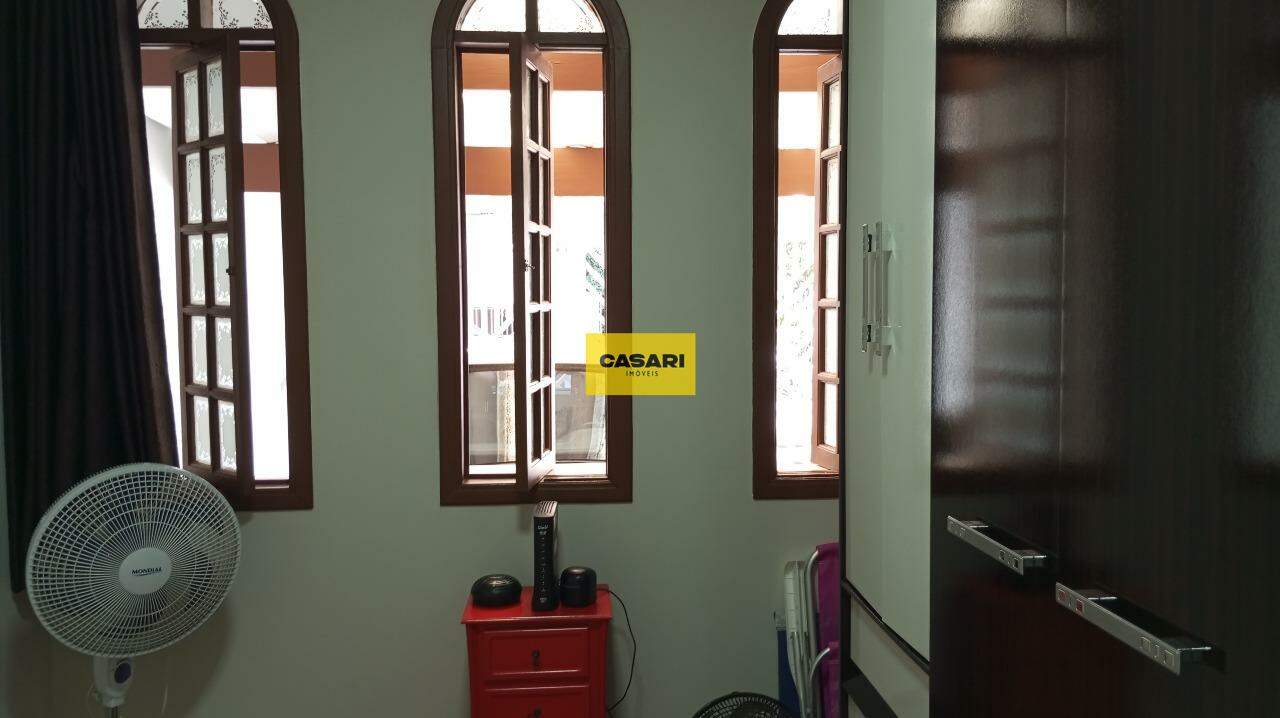 Casa para à venda no bairro Anchieta, São Bernardo do Campo - Casari Imóveis: 