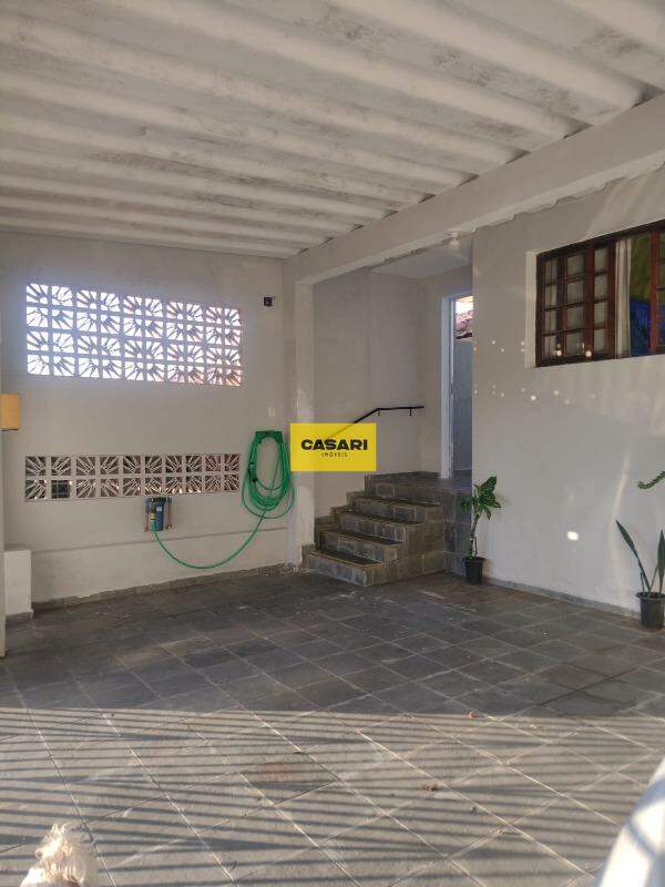 Casa para à venda no bairro Alves Dias, São Bernardo do Campo - Casari Imóveis: 