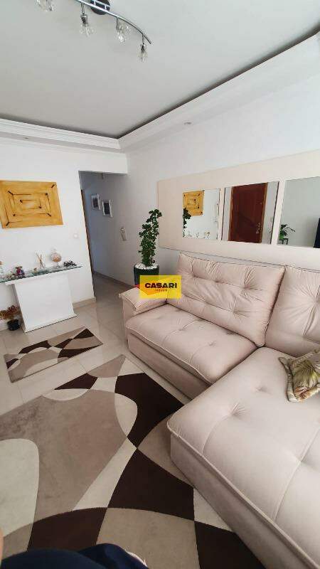 Sobrado para à venda no bairro Demarchi, São Bernardo do Campo - Casari Imóveis: Sala