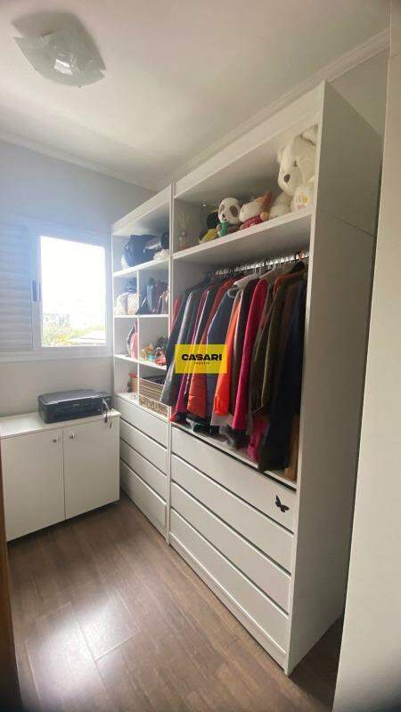 Apartamento para à venda no bairro Vila Lutécia, Santo André - Casari Imóveis: Closet