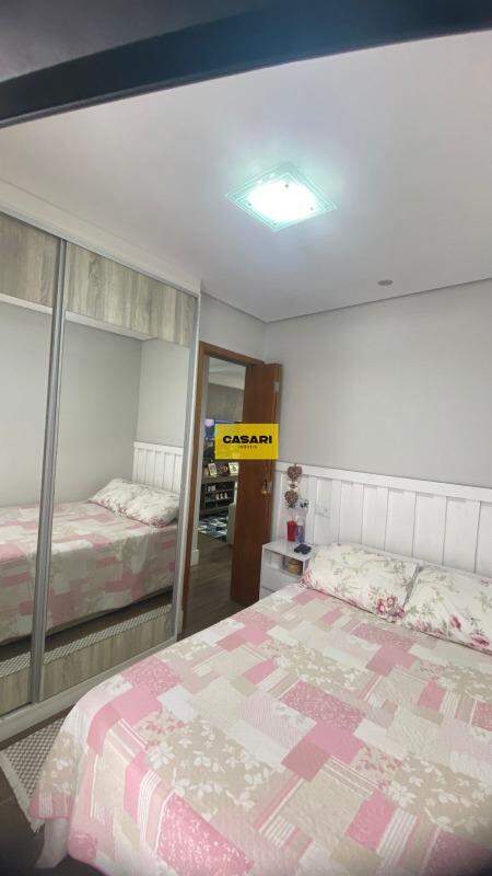 Apartamento para à venda no bairro Vila Lutécia, Santo André - Casari Imóveis: Quarto