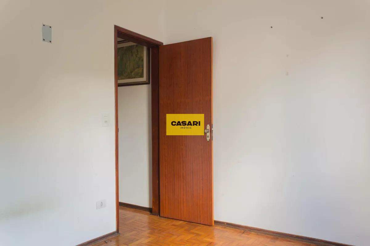 Sobrado à venda no Baeta Neves: 