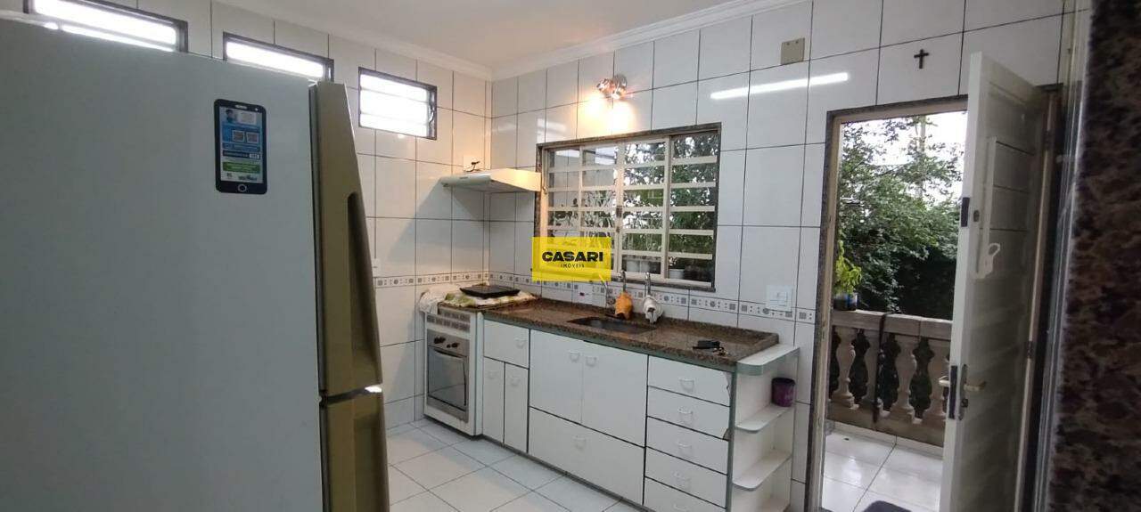 Sobrado para à venda no bairro Vila Príncipe de Gales, Santo André - Casari Imóveis: 