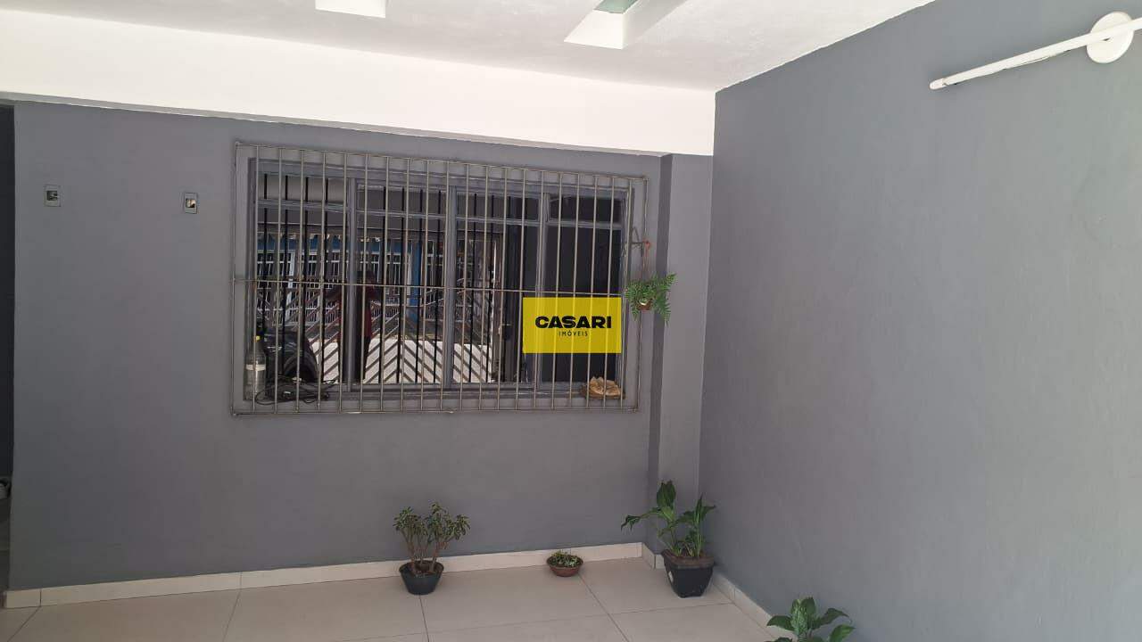 Sobrado para à venda no bairro Assunção, São Bernardo do Campo - Casari Imóveis: Garagem