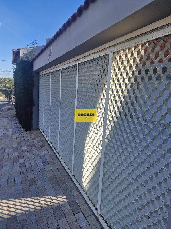 Casa Assobradada para à venda no bairro Jordanópolis, São Bernardo do Campo - Casari Imóveis: 