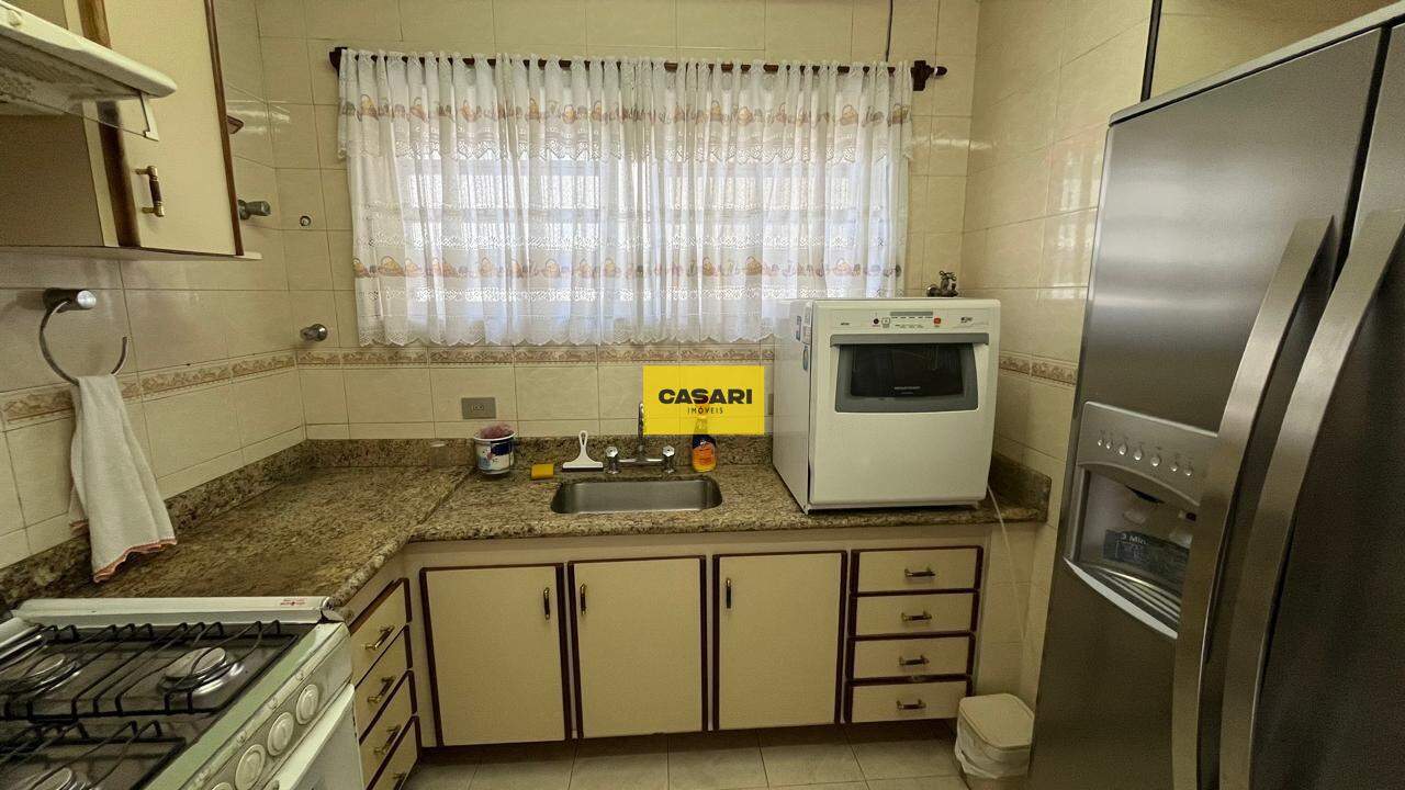 Sobrado para à venda no bairro Rudge Ramos, São Bernardo do Campo - Casari Imóveis: 