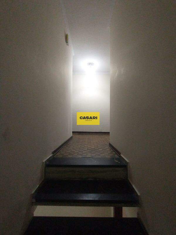 Sobrado para para aluguel no bairro Vila Bastos, Santo André - Casari Imóveis: 