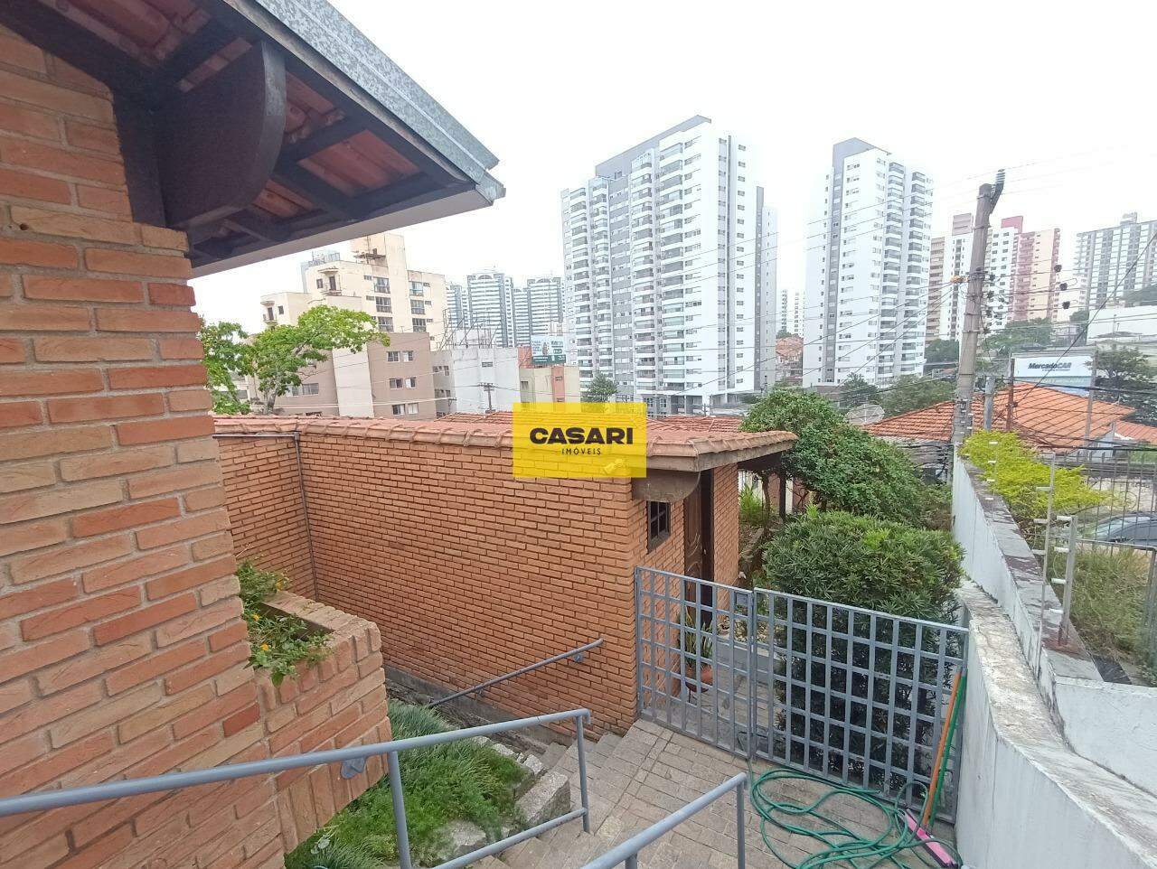 Casa Assobradada para à venda no bairro Vila Bastos, São Bernardo do Campo - Casari Imóveis: 