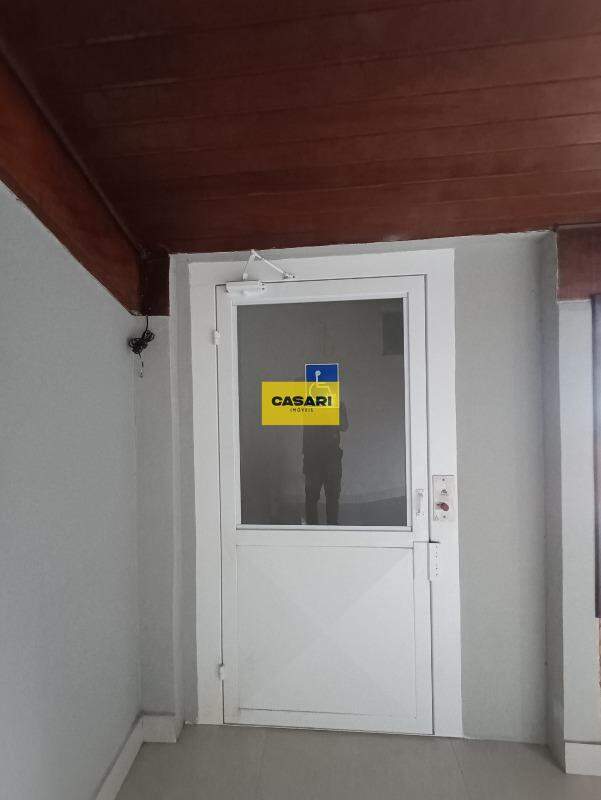 Casa Assobradada para à venda no bairro Vila Bastos, São Bernardo do Campo - Casari Imóveis: 