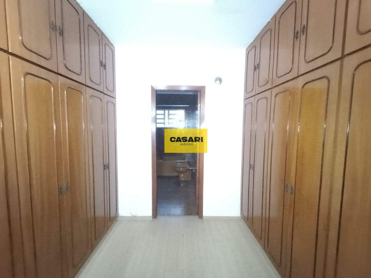 Casa Assobradada para à venda no bairro Vila Bastos, Santo André - Casari Imóveis: 