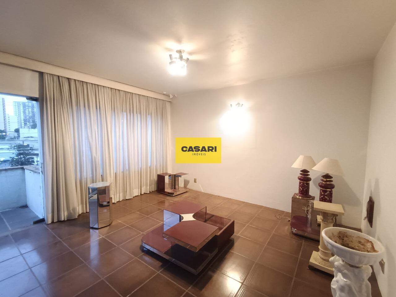 Casa Assobradada para à venda no bairro Vila Bastos, Santo André - Casari Imóveis: 