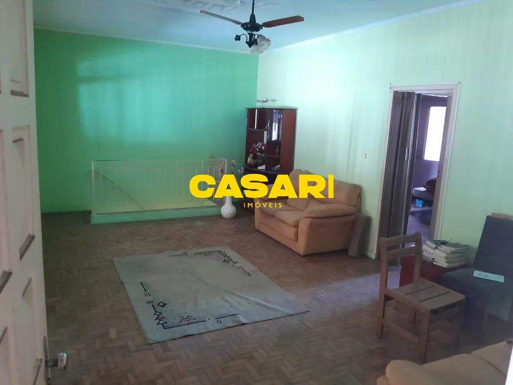 Casa Assobradada para à venda no bairro Vila Assunção, São Bernardo do Campo - Casari Imóveis: 