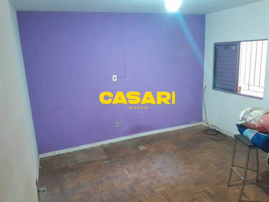 Casa Assobradada para à venda no bairro Vila Assunção, São Bernardo do Campo - Casari Imóveis: 
