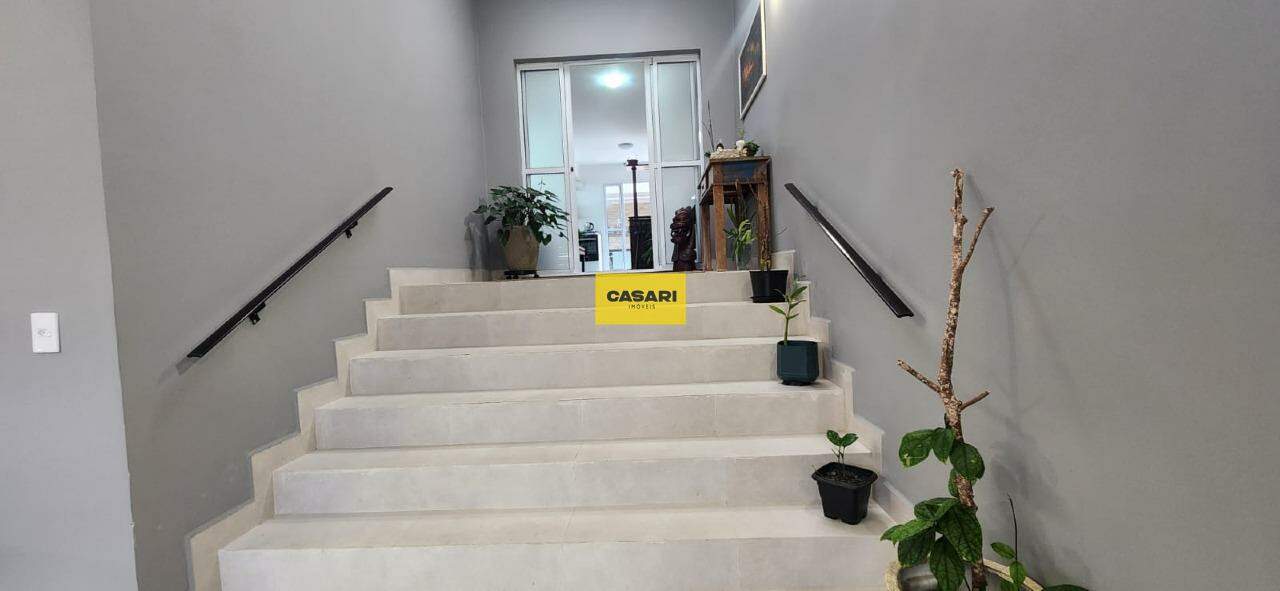 Casa para à venda no bairro Assunção, São Bernardo do Campo - Casari Imóveis: 