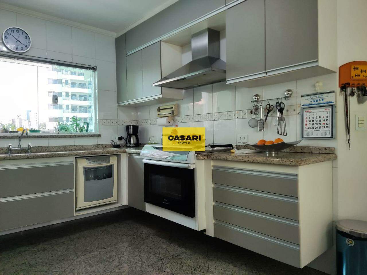 Casa Assobradada para à venda no bairro Vila Gilda, Santo André - Casari Imóveis: 