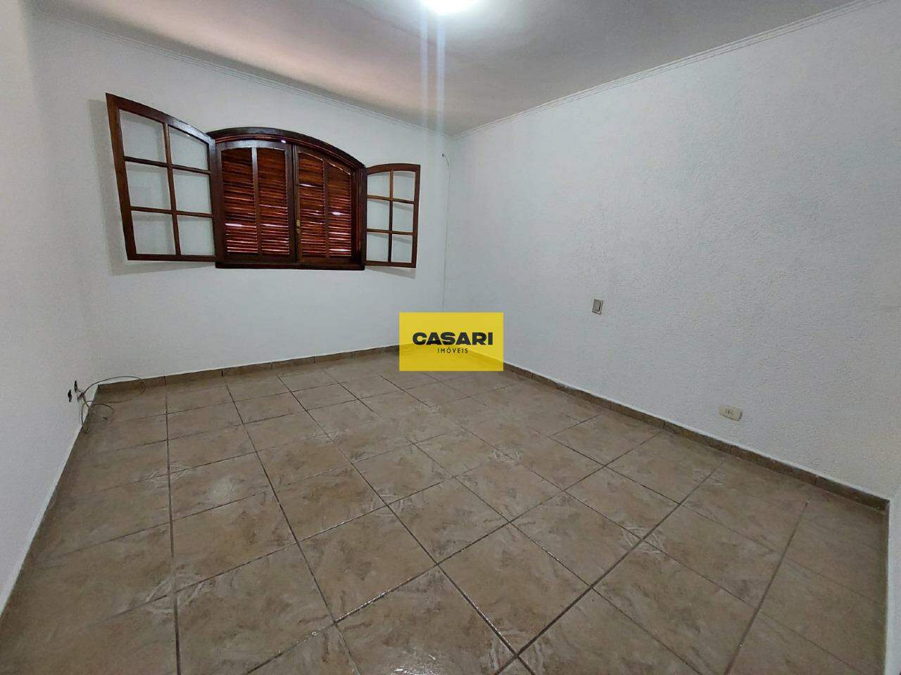 Casa para à venda no bairro Vila Valparaíso, São Bernardo do Campo - Casari Imóveis: 