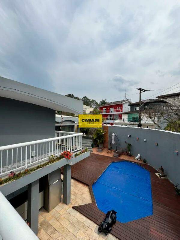 Sobrado para à venda no bairro Independência, São Bernardo do Campo - Casari Imóveis: 
