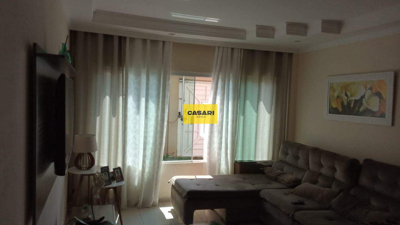 Casa para à venda no bairro Vila Alzira, Santo André - Casari Imóveis: 