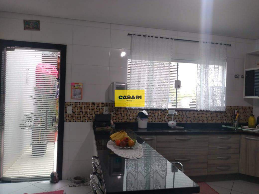 Casa para à venda no bairro Alves Dias, São Bernardo do Campo - Casari Imóveis: 