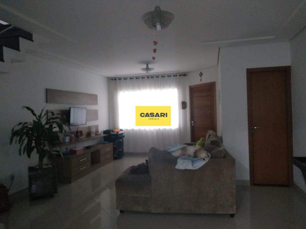 Casa para à venda no bairro Alves Dias, São Bernardo do Campo - Casari Imóveis: 