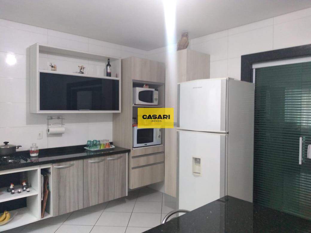 Casa para à venda no bairro Alves Dias, São Bernardo do Campo - Casari Imóveis: 
