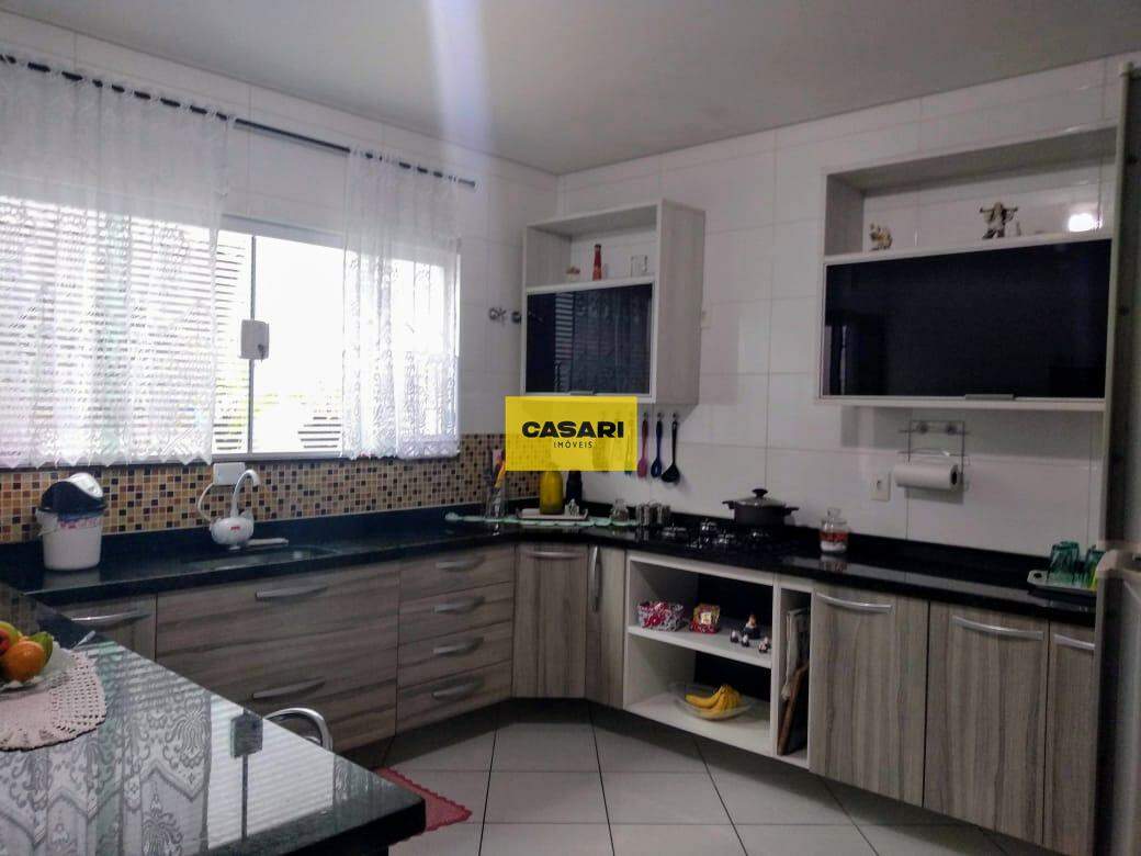 Casa para à venda no bairro Alves Dias, São Bernardo do Campo - Casari Imóveis: 