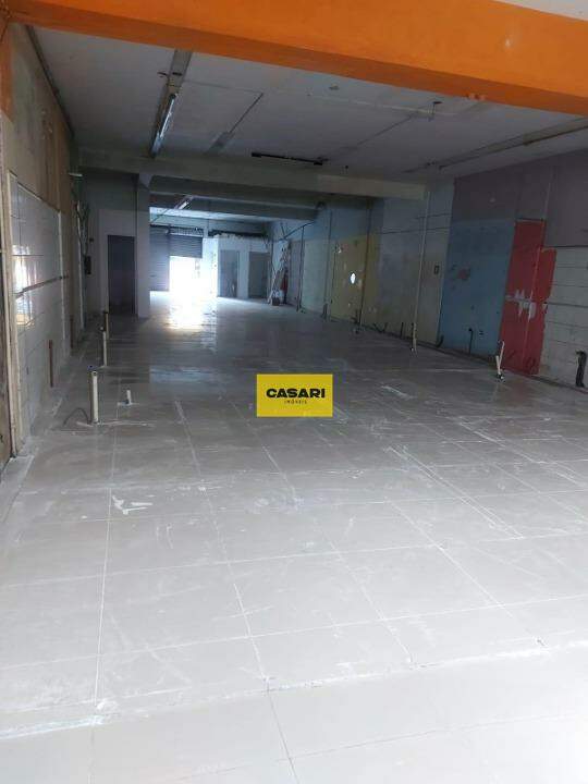 Salão para aluguel no Santa Terezinha: 