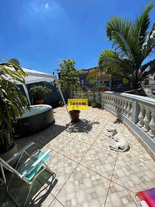 Sobrado para à venda no bairro Jardim Las Vegas, Santo André - Casari Imóveis: 