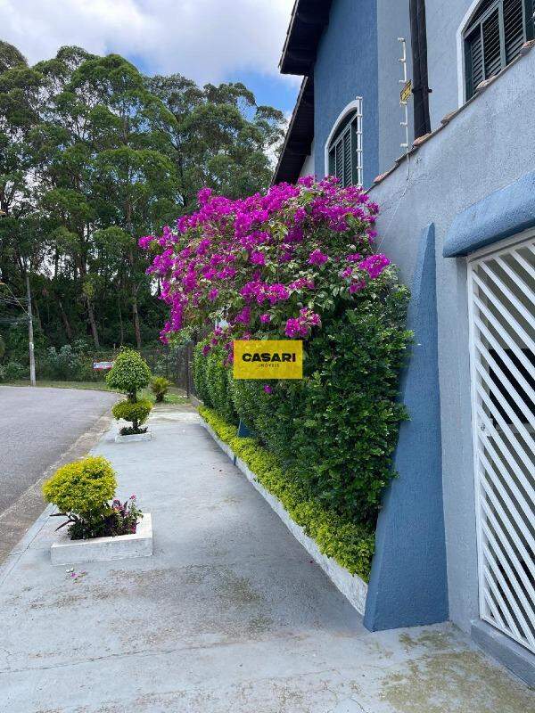 Sobrado para à venda no bairro Jardim Las Vegas, Santo André - Casari Imóveis: 