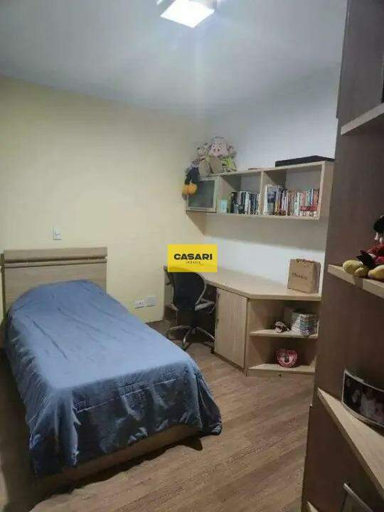 Sobrado para à venda no bairro Nova Petrópolis, São Bernardo do Campo - Casari Imóveis: 