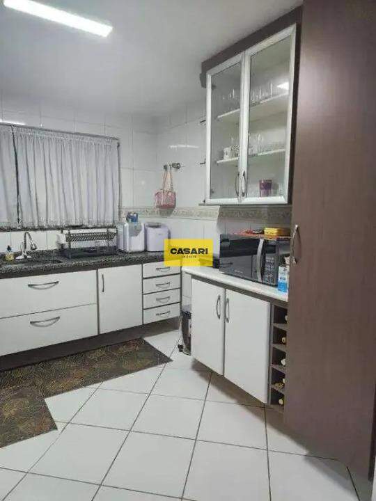 Sobrado para à venda no bairro Nova Petrópolis, São Bernardo do Campo - Casari Imóveis: 